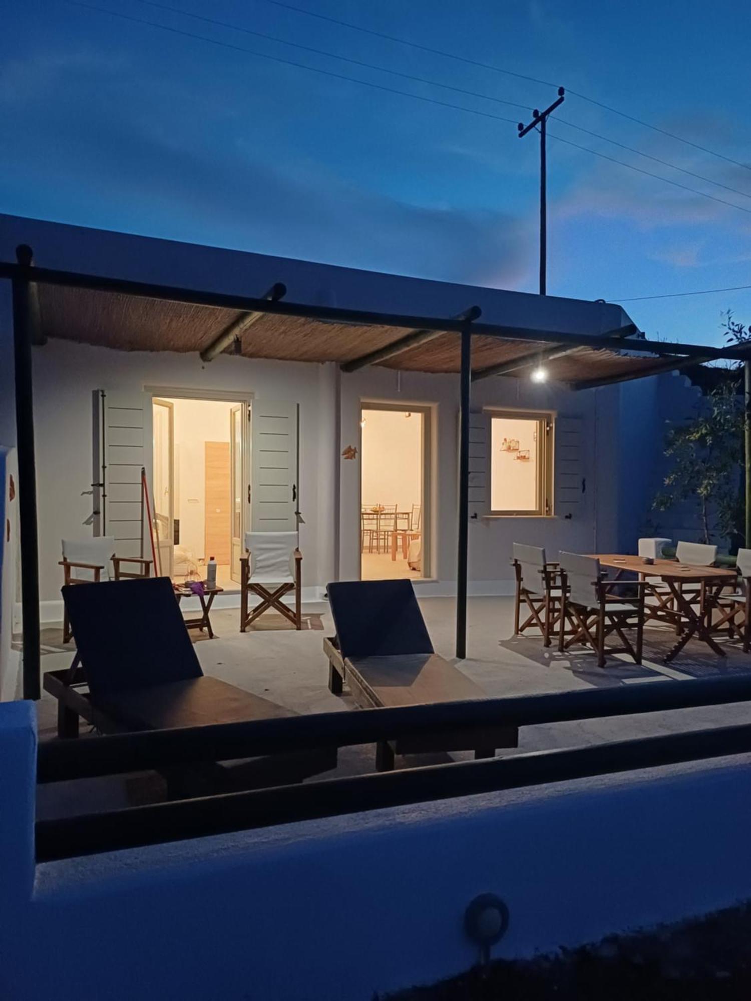 Willa 'Irene' Cycladic House With Sunrise And Sea View! Foinikiá Zewnętrze zdjęcie