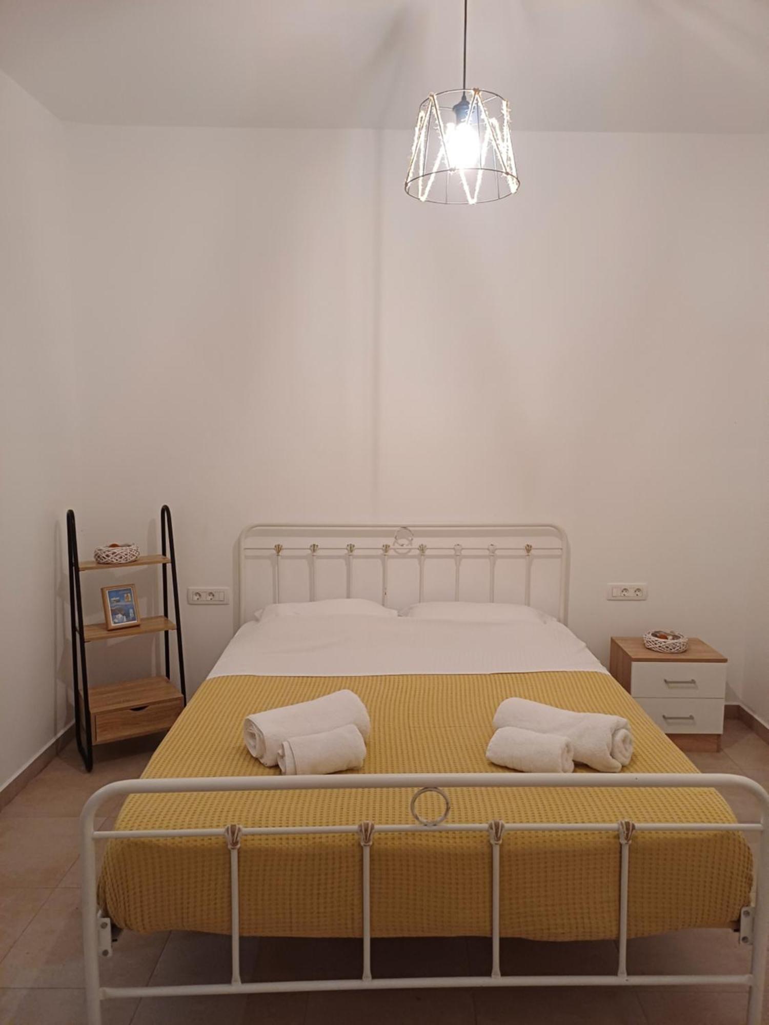 Willa 'Irene' Cycladic House With Sunrise And Sea View! Foinikiá Zewnętrze zdjęcie