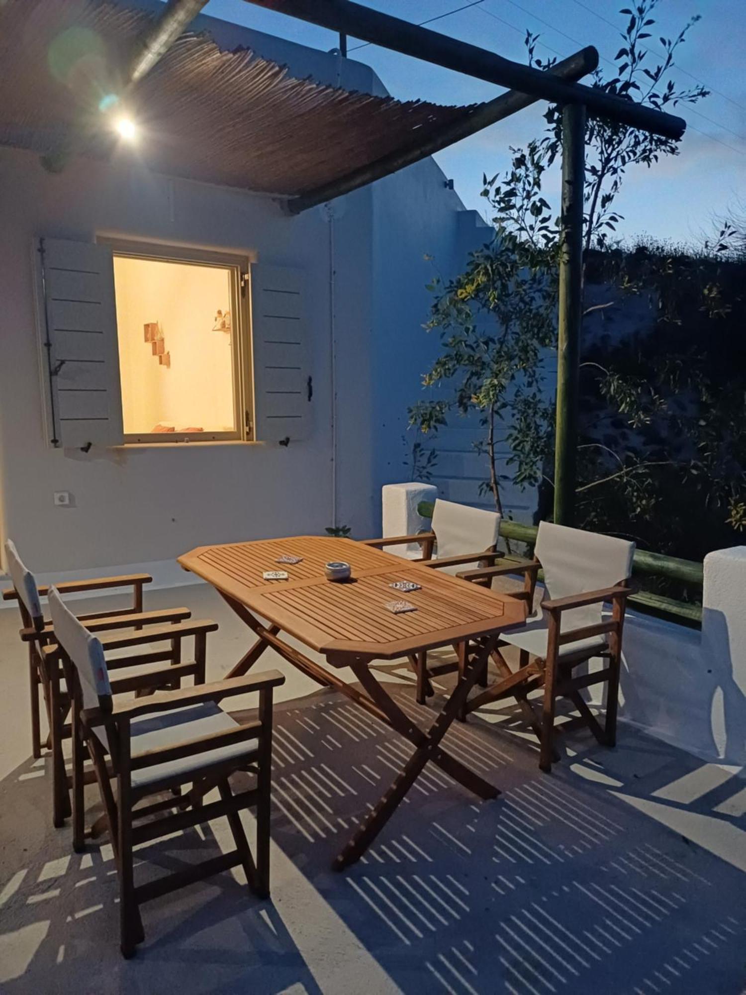 Willa 'Irene' Cycladic House With Sunrise And Sea View! Foinikiá Zewnętrze zdjęcie