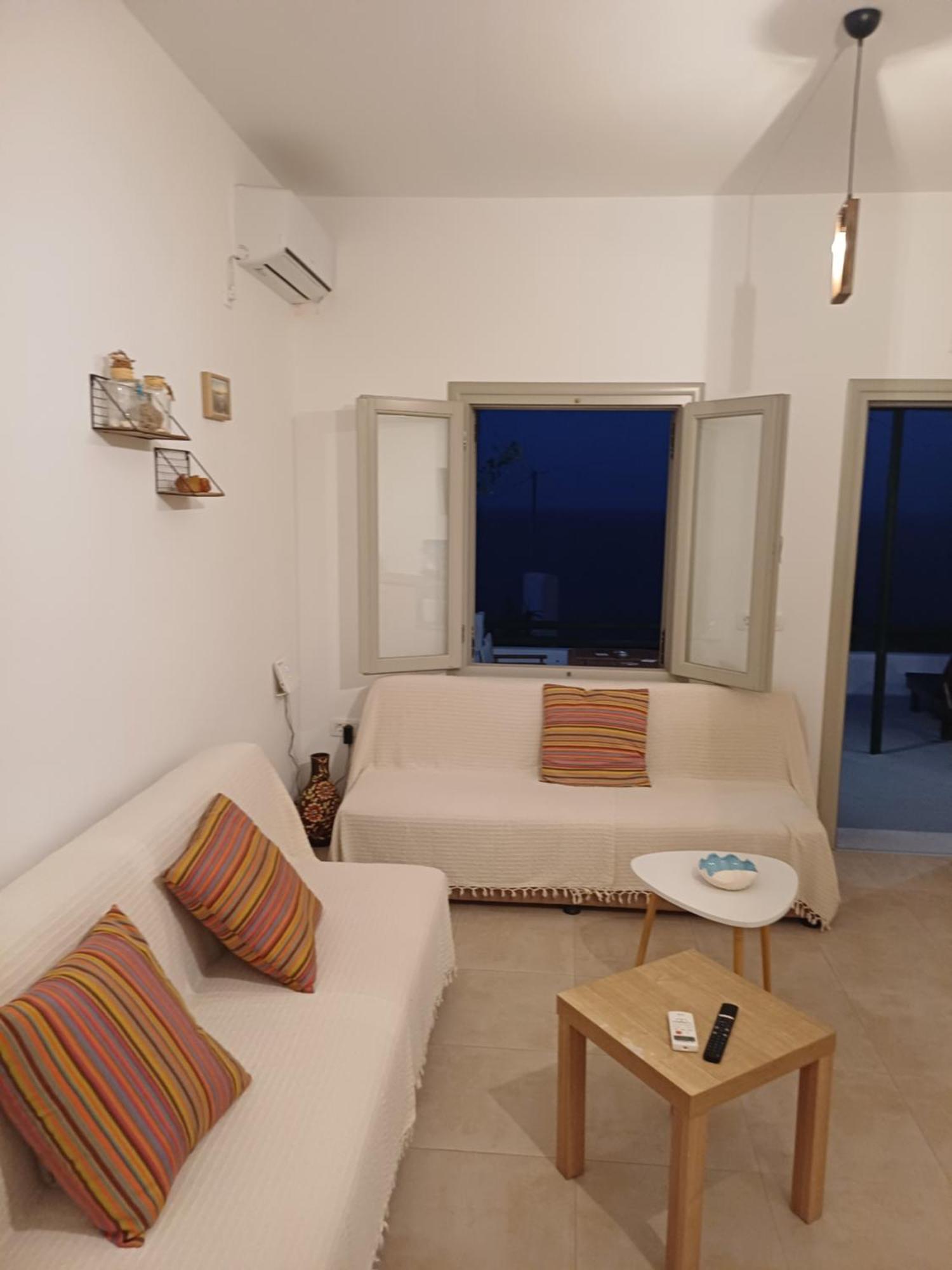 Willa 'Irene' Cycladic House With Sunrise And Sea View! Foinikiá Zewnętrze zdjęcie