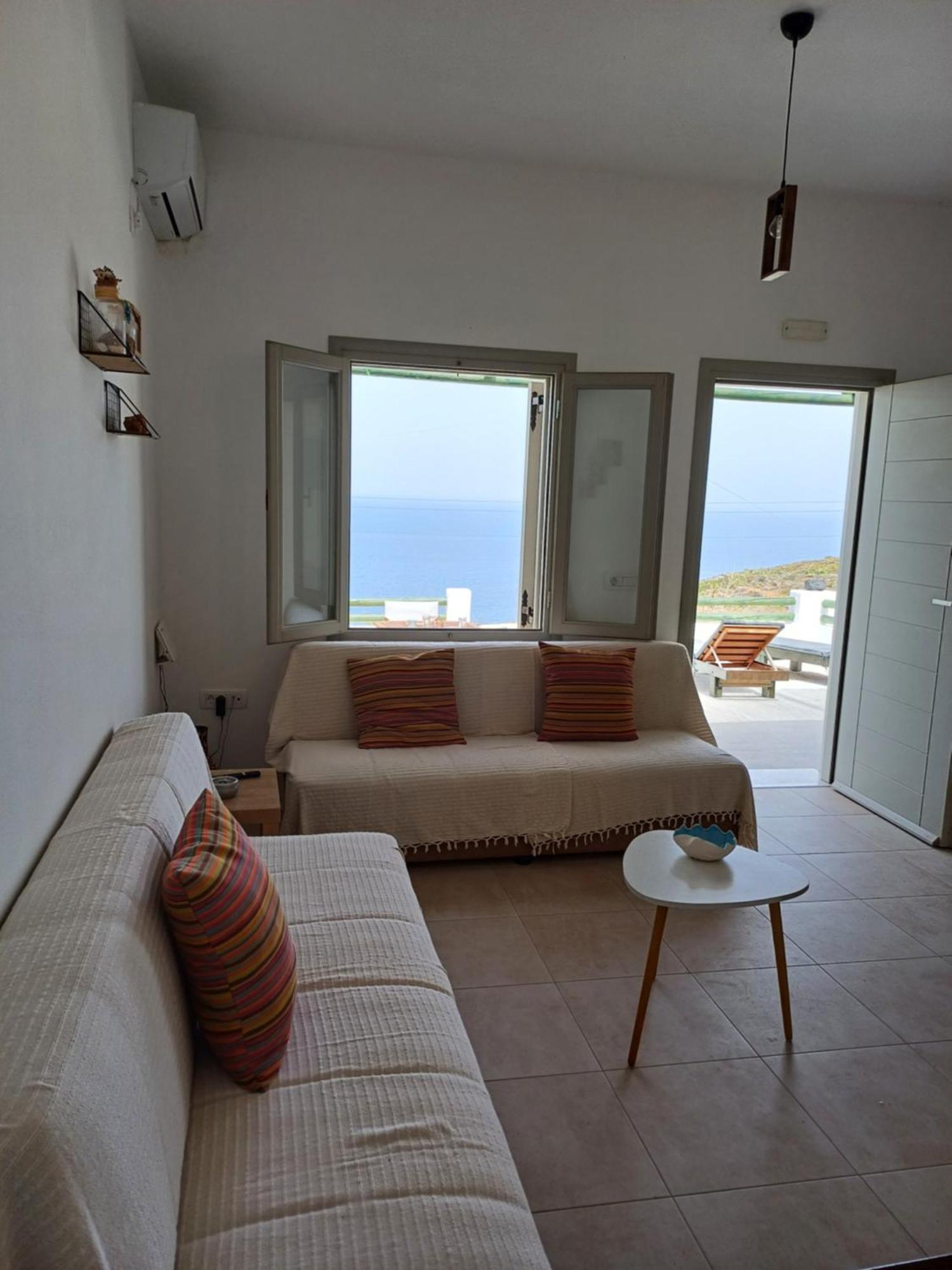 Willa 'Irene' Cycladic House With Sunrise And Sea View! Foinikiá Zewnętrze zdjęcie
