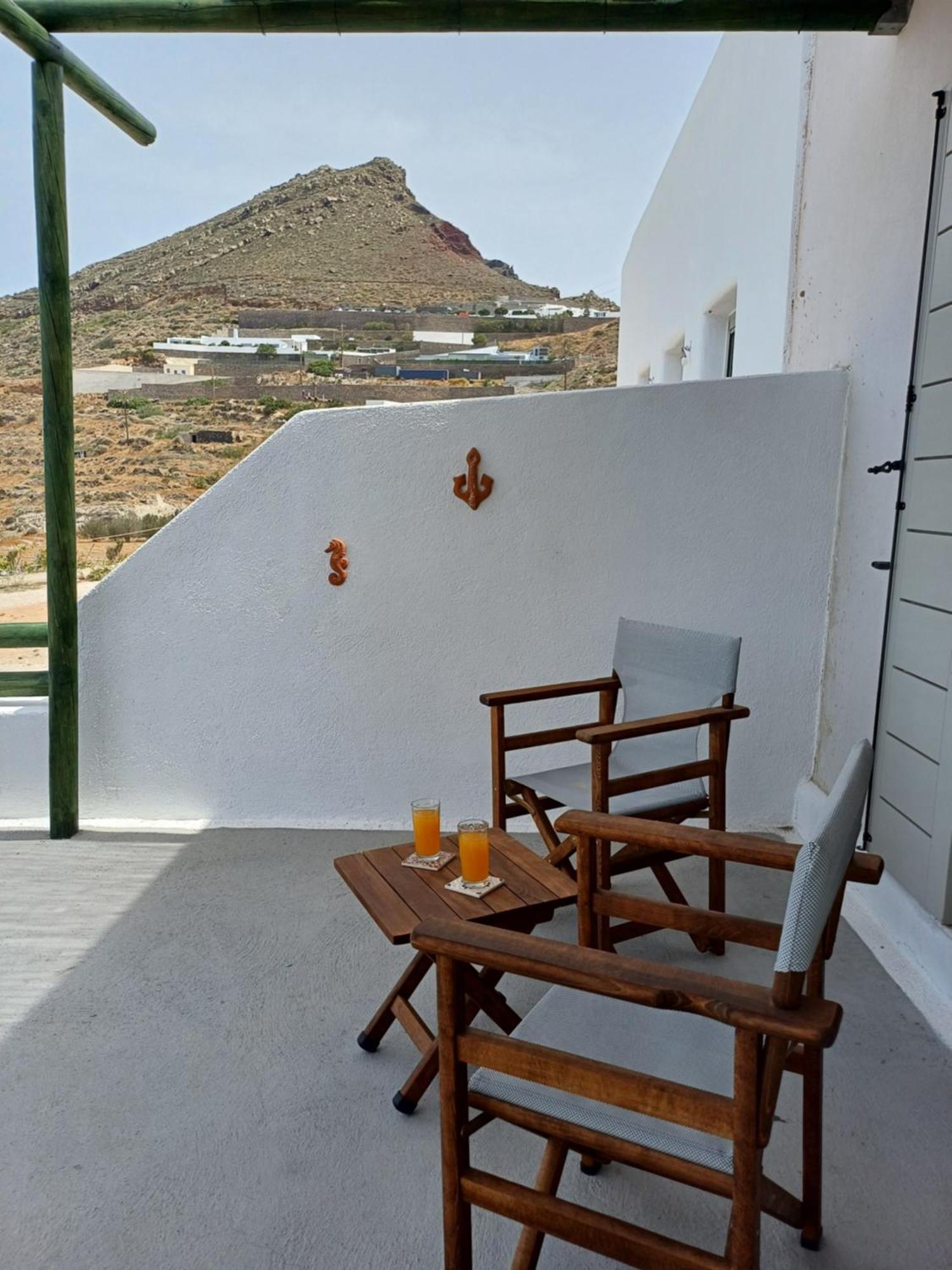 Willa 'Irene' Cycladic House With Sunrise And Sea View! Foinikiá Zewnętrze zdjęcie