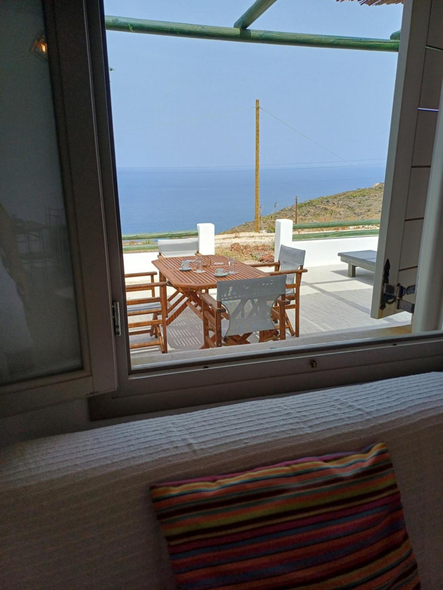 Willa 'Irene' Cycladic House With Sunrise And Sea View! Foinikiá Zewnętrze zdjęcie